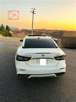 Nissan Maxima
